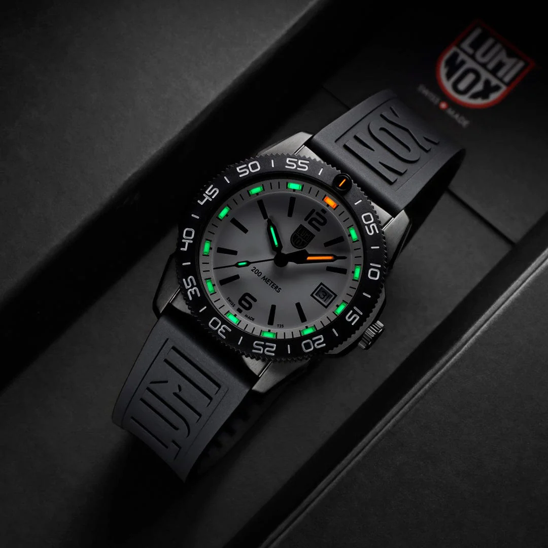 Luminox - Pacific Diver Ripple 39mm - White Dial - Image 8
