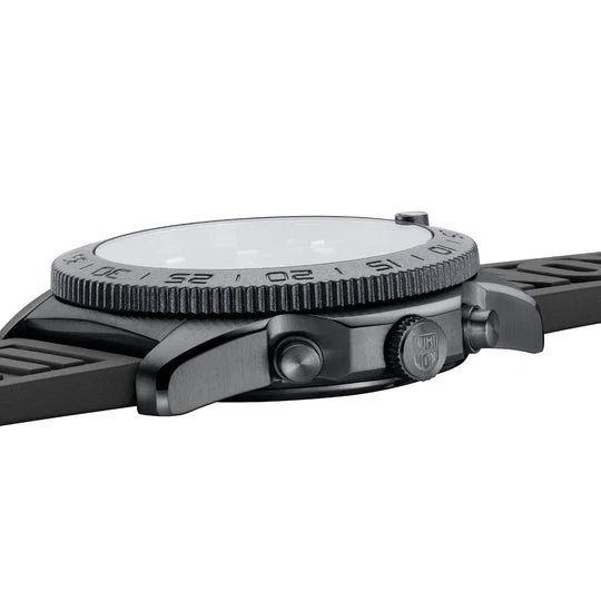 Luminox - Pacific Diver Chrono - Black Out - Image 7