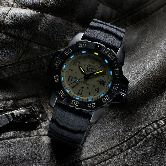 Luminox - Navy Seal - Box Set - Image 3