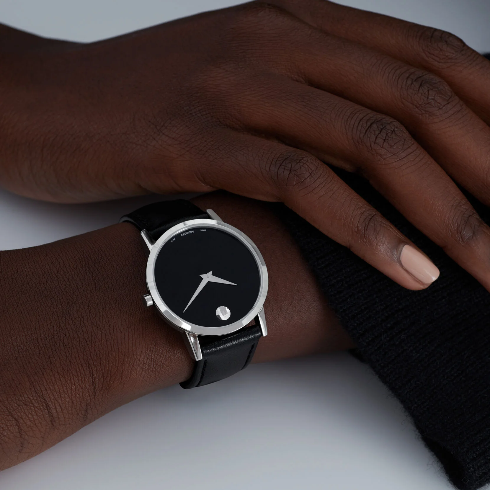 Movado Museum Classic 33mm - Stainless Steel - Image 4